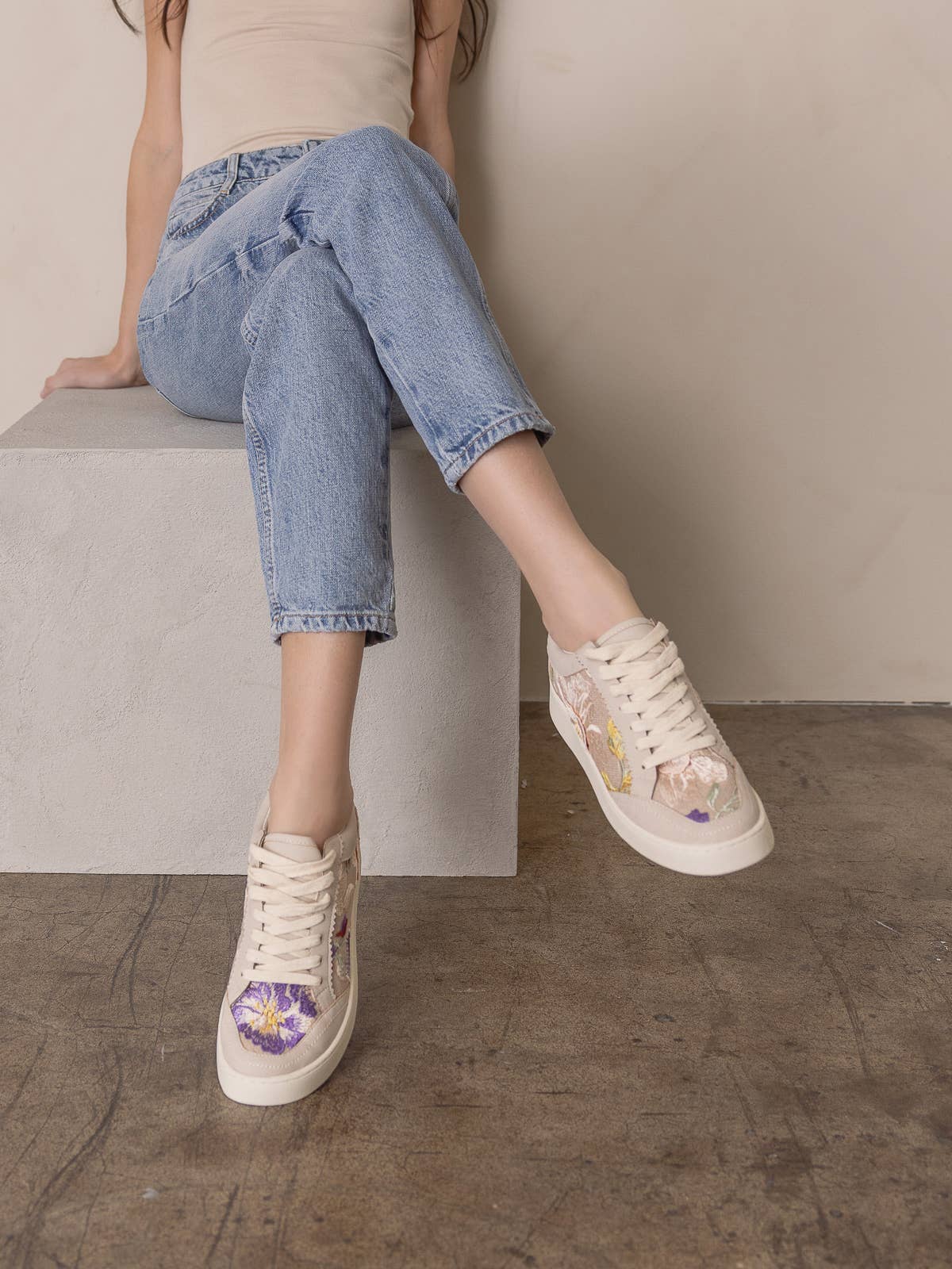 Floral appliqué sneaker