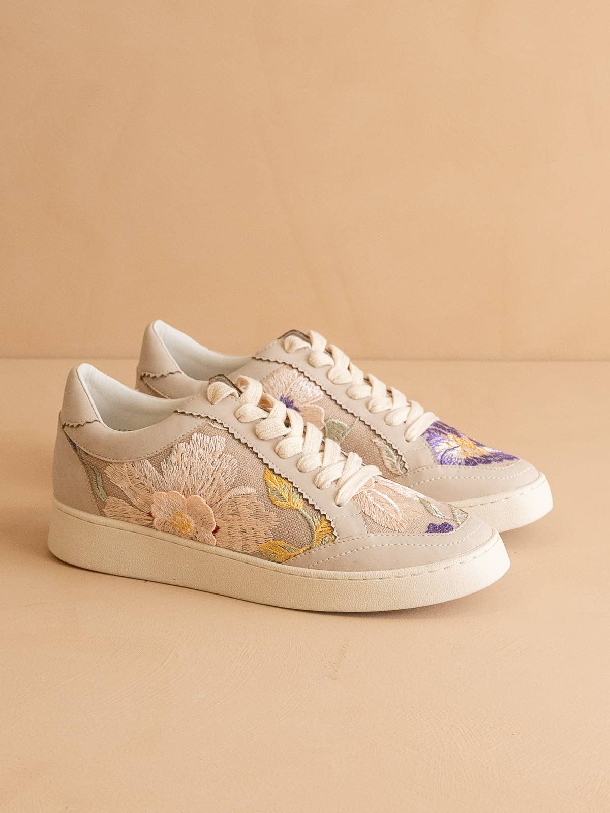 Floral appliqué sneaker