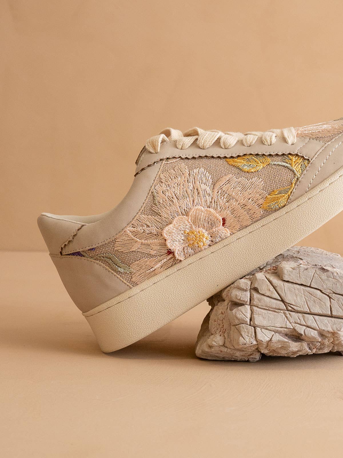 Floral appliqué sneaker
