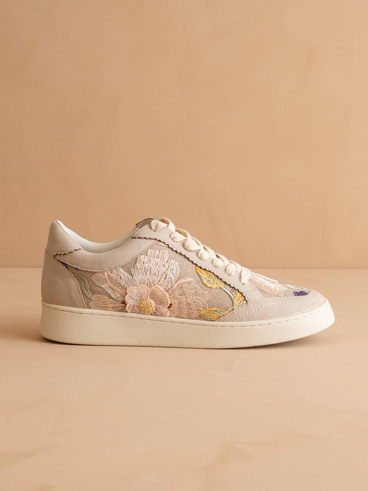 Floral appliqué sneaker